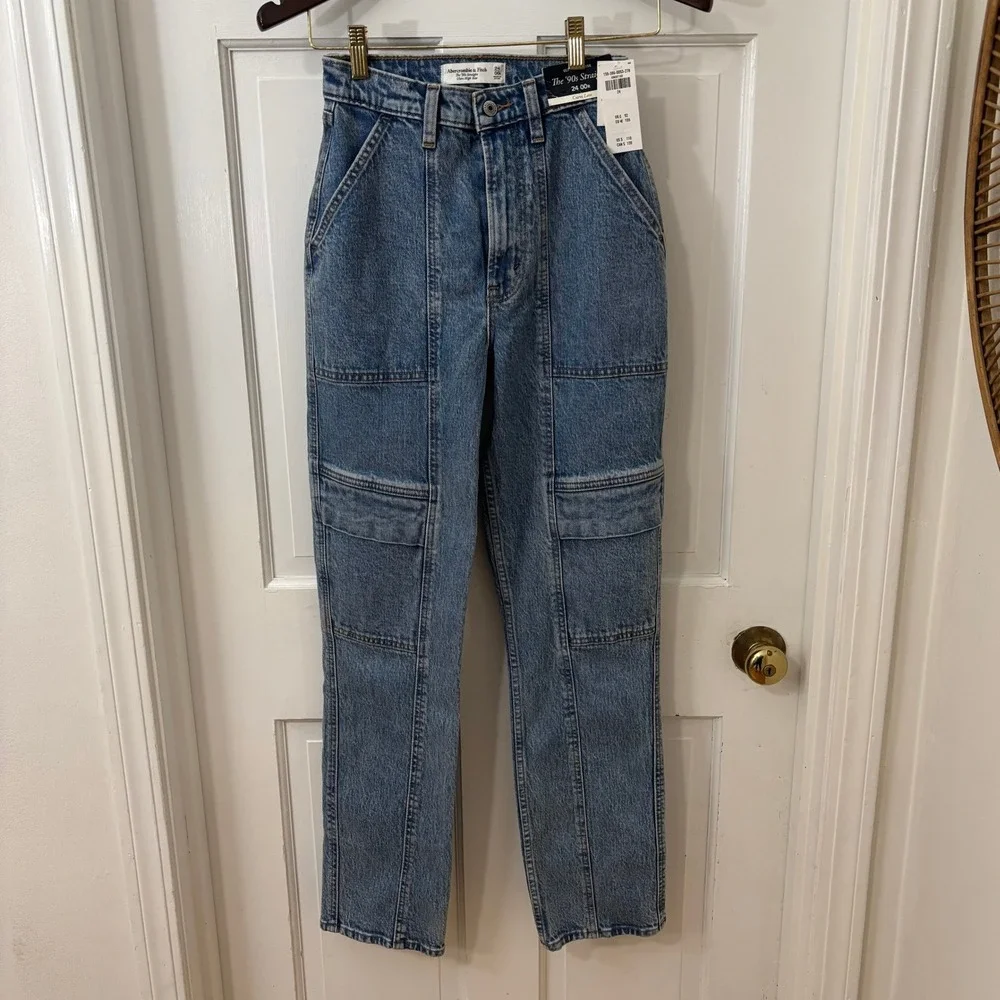 NEW Abercrombie Fitch 90s Straight High Rise Jeans Curve Love 24R Light‎ Wash